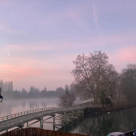 La Maisonette Des Bords De Seine Vendégház *